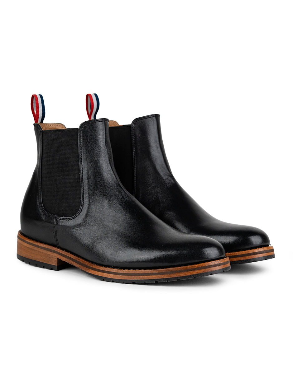 Magno Black