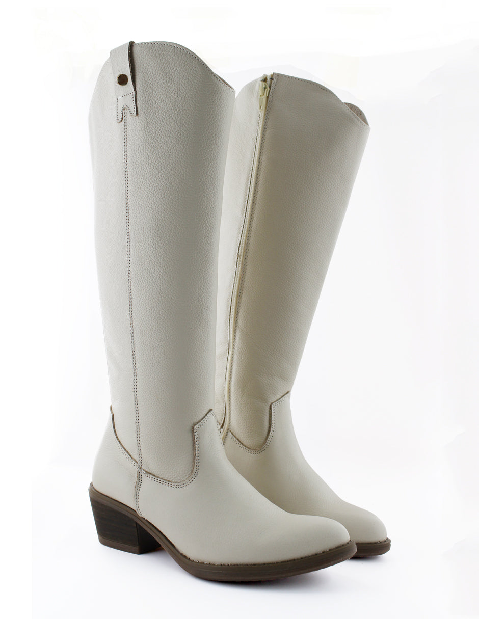 Dolly Ivory