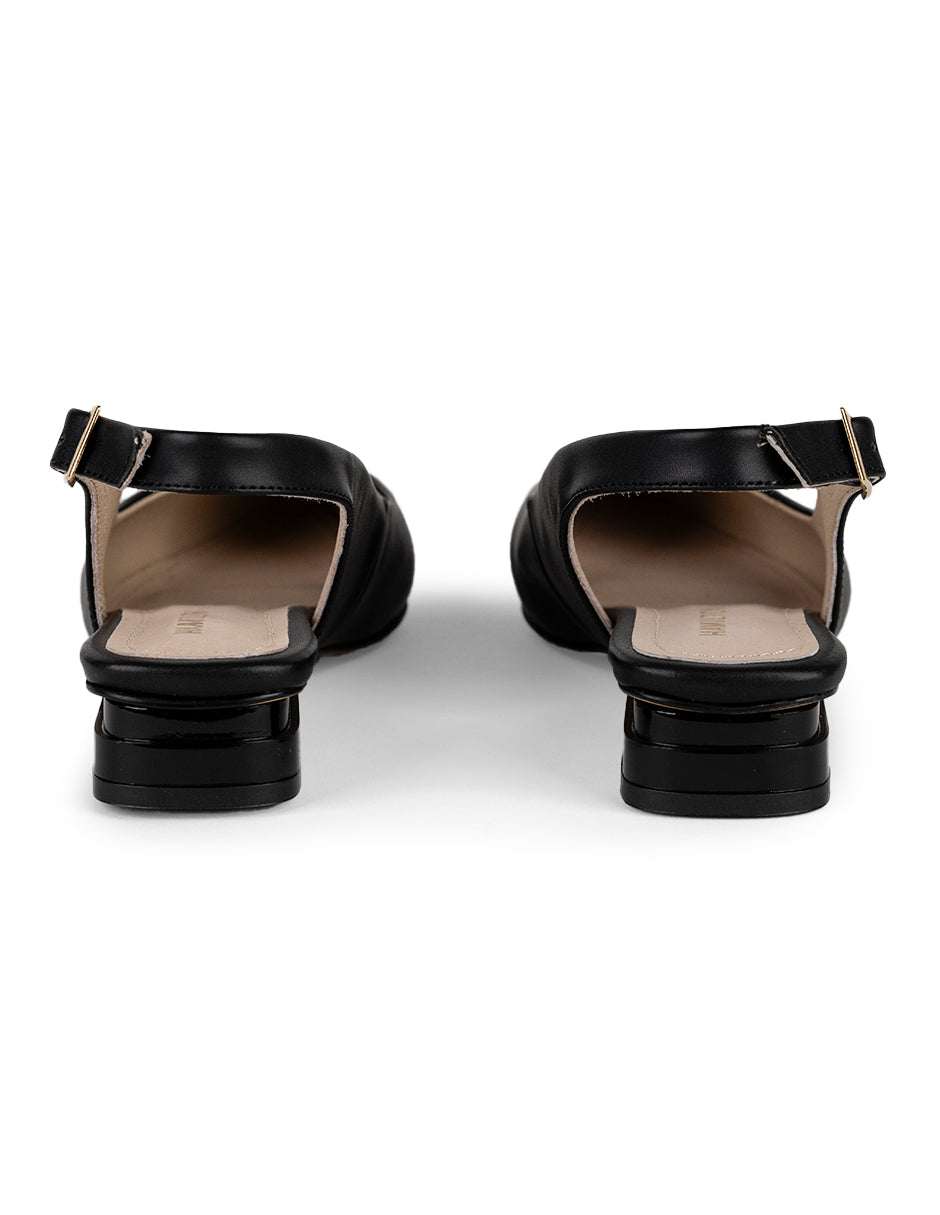 Lucia Black