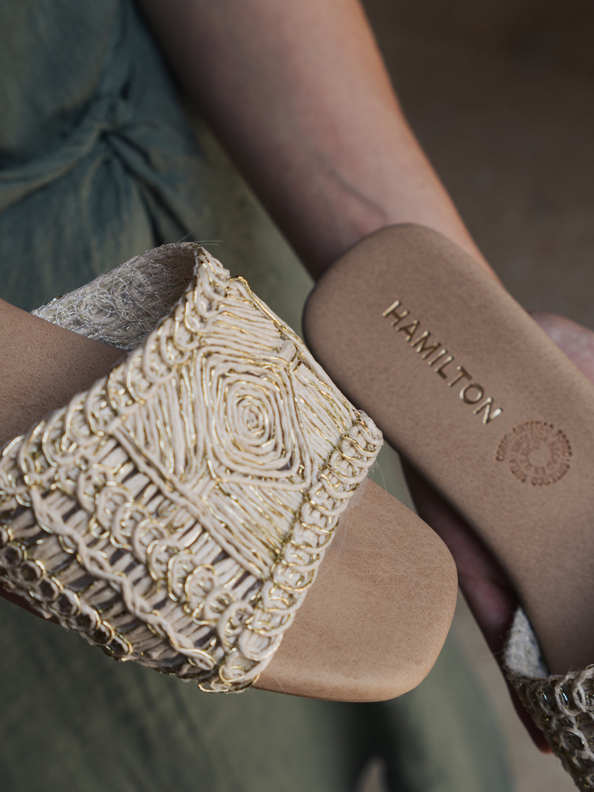 Hana Ivory Luxe