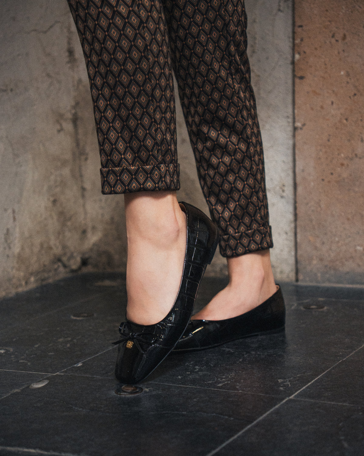 Elisa Black Croco
